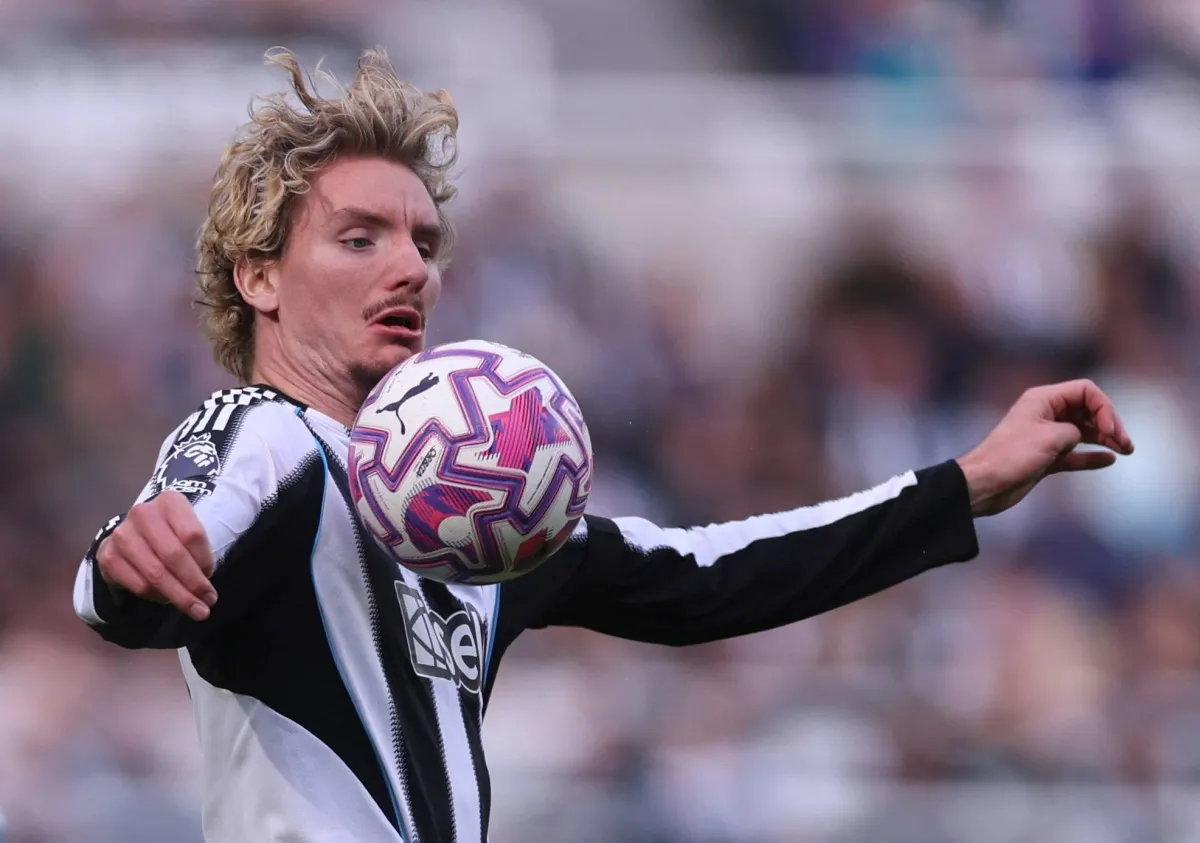 فولتماده لاعب نيوكاسل ينضم إلى تشكيلة ألمانيا متأخراً