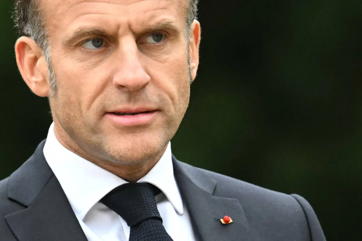 Election Calls Heap Pressure on Macron to End Political Crisis 