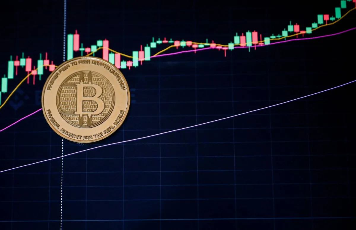 صناديق الاستثمار المتداولة العالمية للعملات المشفرة تجذب 5.95 مليار دولار
مع صعود «البتكوين» إلى مستويات قياسية