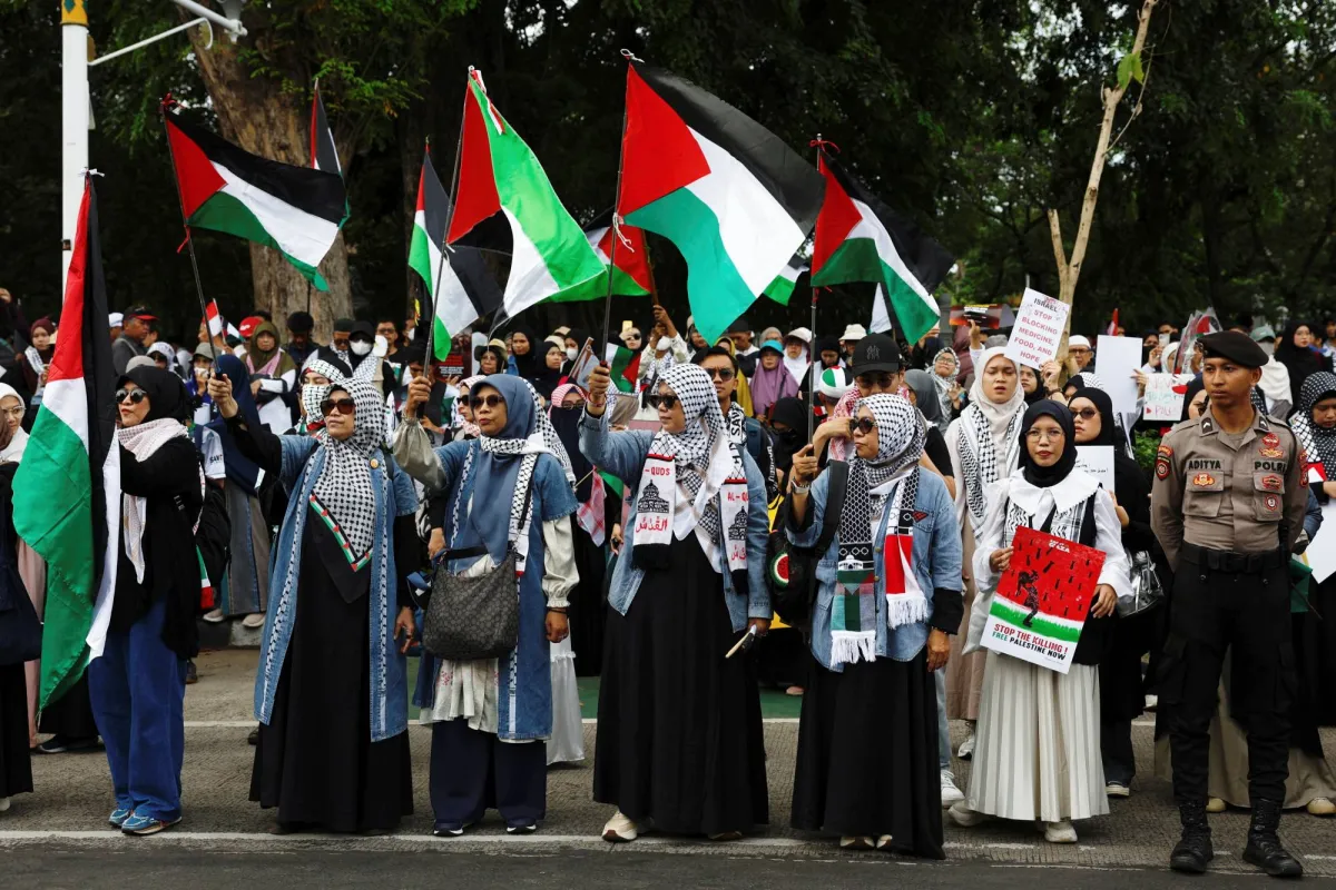العالم يحيي الذكرى الثانية لهجوم السابع من أكتوبر
تظاهرات دعم... وتنكيس الأعلام في ألمانيا