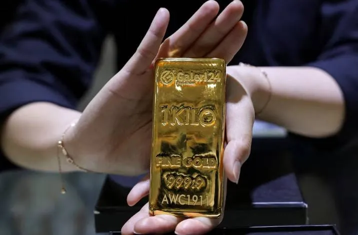 الذهب يتجه لتحقيق مكاسبه الأسبوعية الثامنة على التوالي
مدفوعاً بتوترات جيوسياسية وتوقعات خفض الفائدة الأميركية