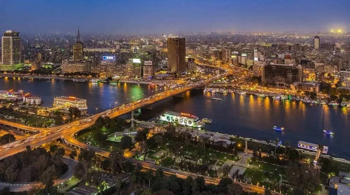 مصر: اهتمام مزداد من المستثمرين المحليين والأجانب بزيادة الاستثمارات المباشرة
بعد رفع «ستاندرد آند بورز» التقييم لأول مرة منذ 7 سنوات وتثبيت «فيتش»