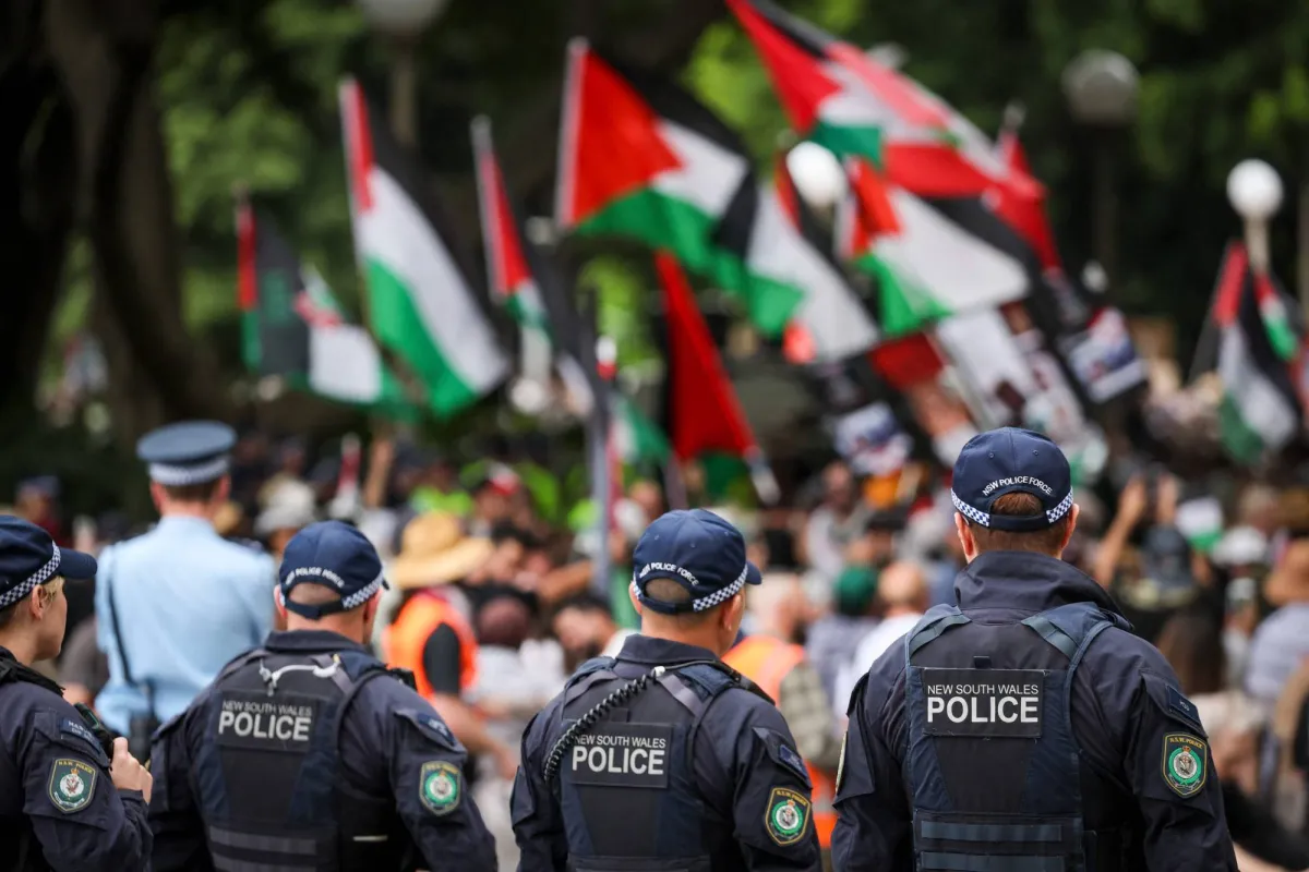عشرات الآلاف يشاركون في مسيرة مؤيدة للفلسطينيين بسيدني (صور)