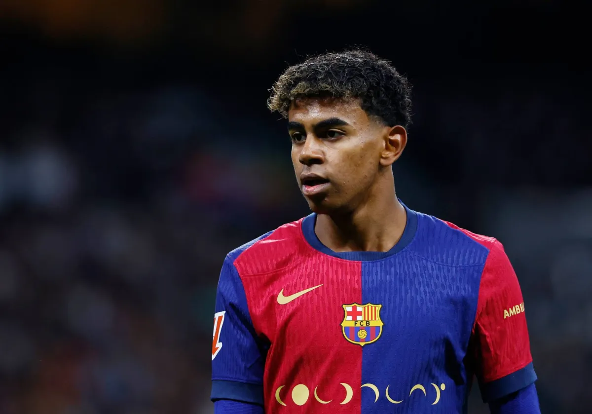 تقرير إيطالي: الهلال عرض على برشلونة 400 مليون يورو للفوز بلامين يامال
النادي الكاتالوني رفض بقوله: «لاعبنا ليس للبيع»