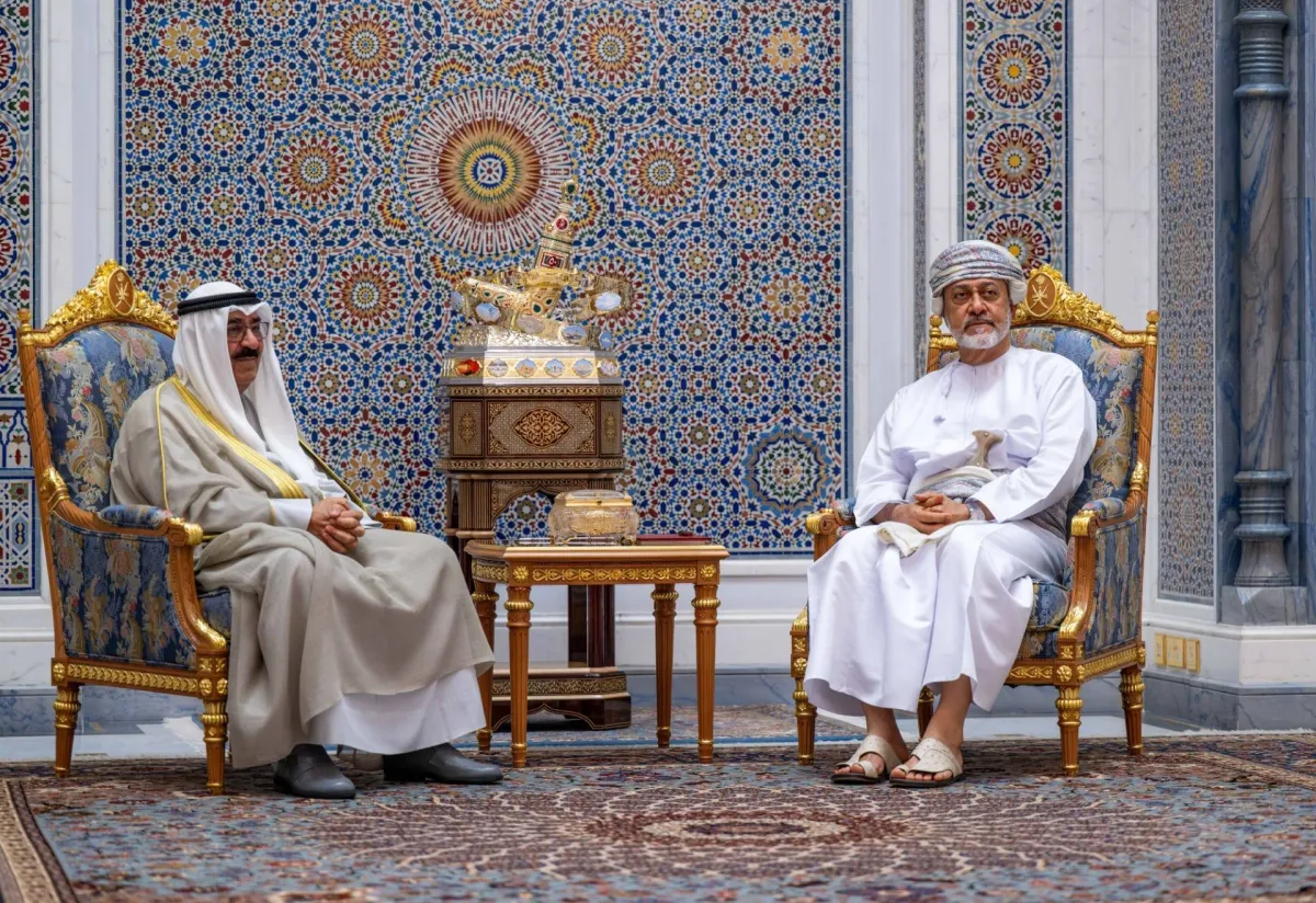 Sultan of Oman, Emir of Kuwait Meet in Muscat for Talks on Bolstering Economic Cooperation