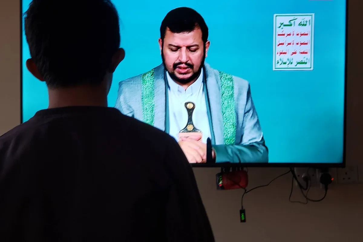 الحكومة اليمنية تدين تصريحات عبد الملك الحوثي التي اتهم فيها موظفين أمميين في صنعاء بالتجسس لصالح دول أجنبية 