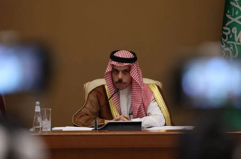 Saudi FM Holds Talks with Malaysian Counterpart