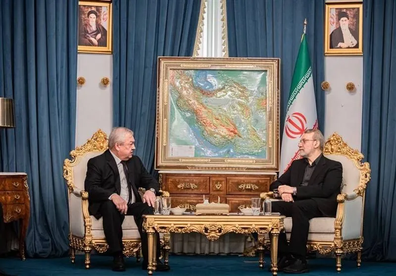 المبعوث الروسي إلى سوريا في طهران ويلتقي لاريجاني وعراقجي
مراقبون في موسكو رأوا أنها في سياق دفع الإيرانيين لعدم التدخل في الوضع السوري الداخلي