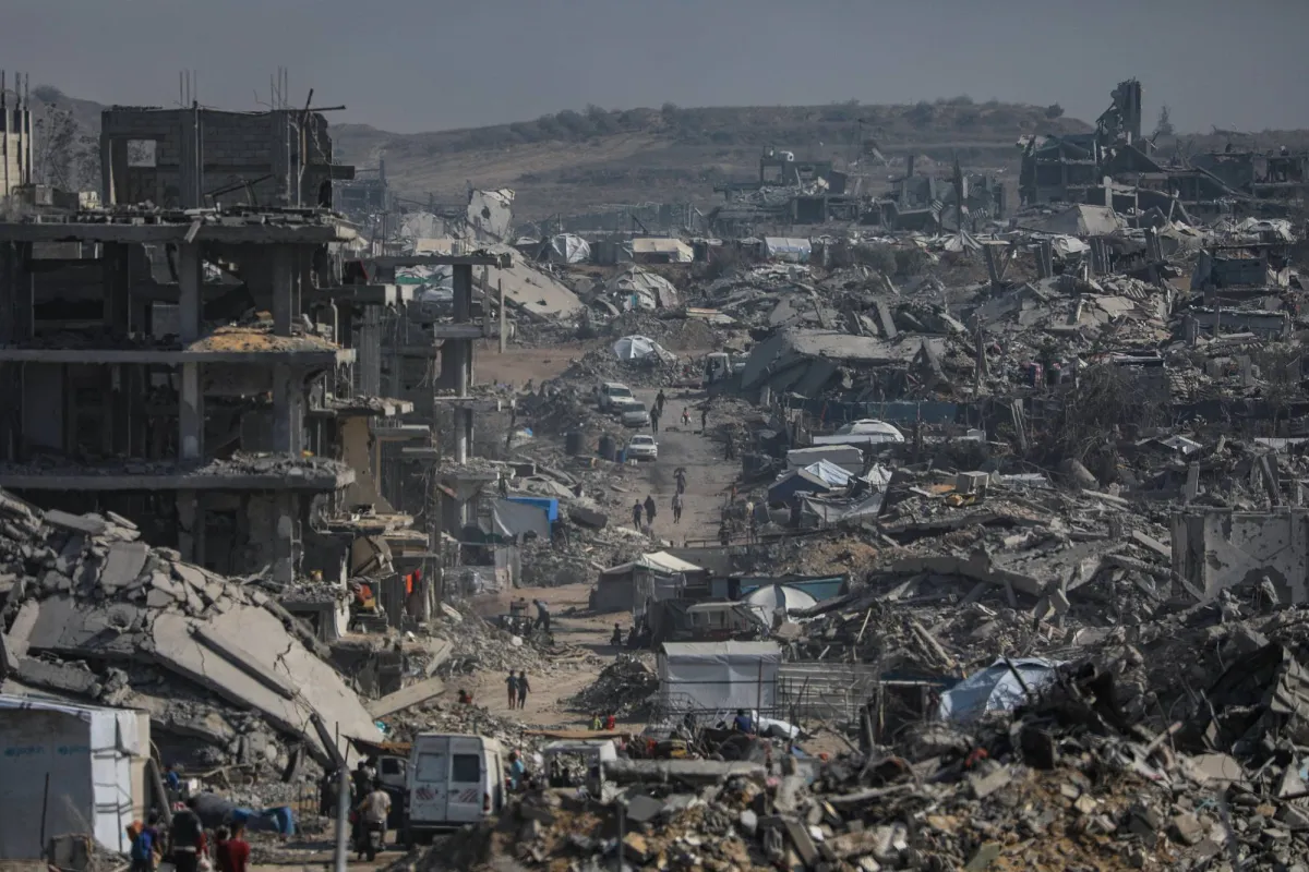 لقاءات الفصائل الفلسطينية في القاهرة... مساعٍ إلى توافقات بشأن «إدارة غزة»
مصدر قال لـ«الشرق الأوسط» إن مصر تتحرك بخطة متدرجة لدفع الاتفاق إلى الأمام
