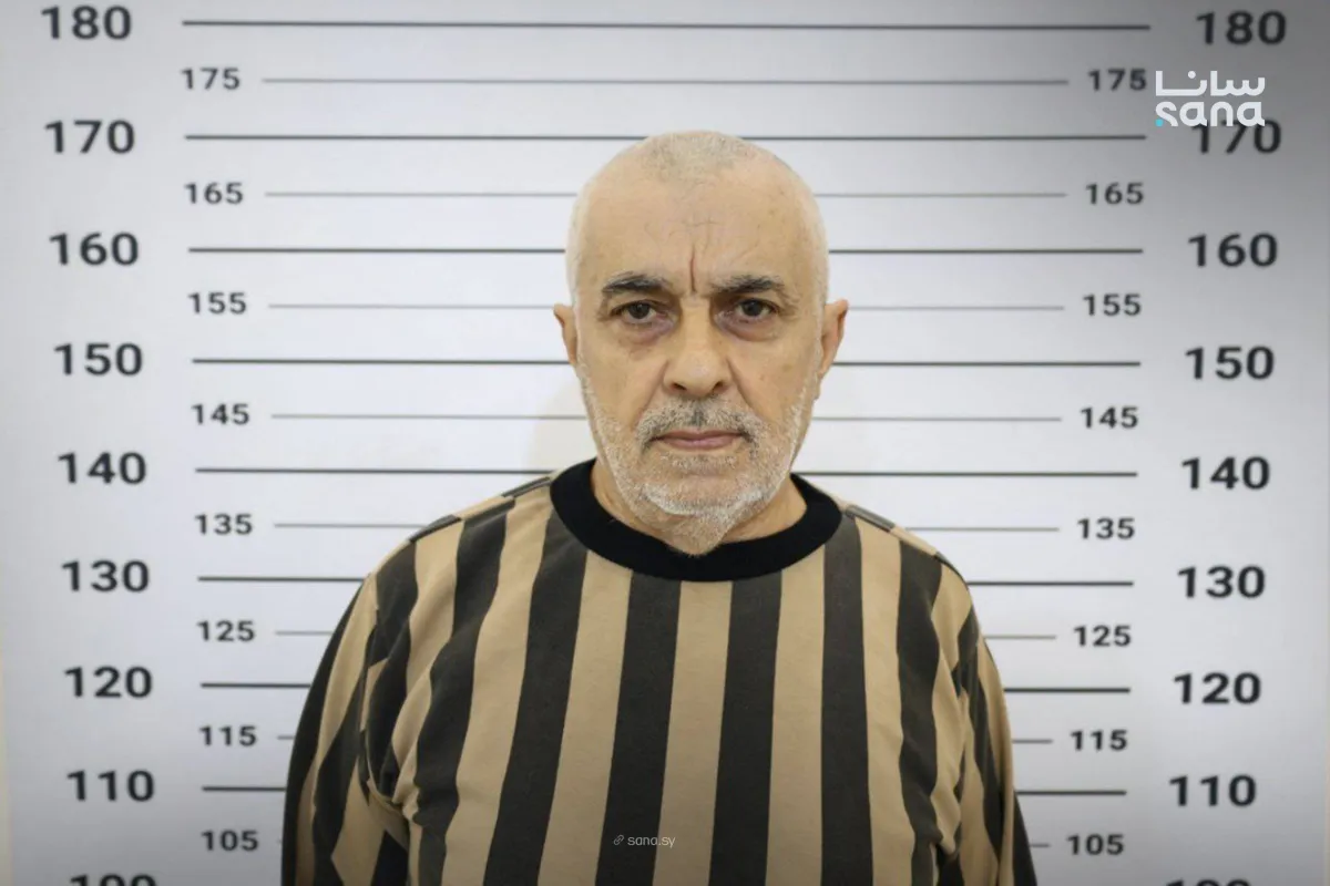 توقيف طيار كان عضواً في لجنة اقترحت رمي البراميل المتفجرة على السوريين