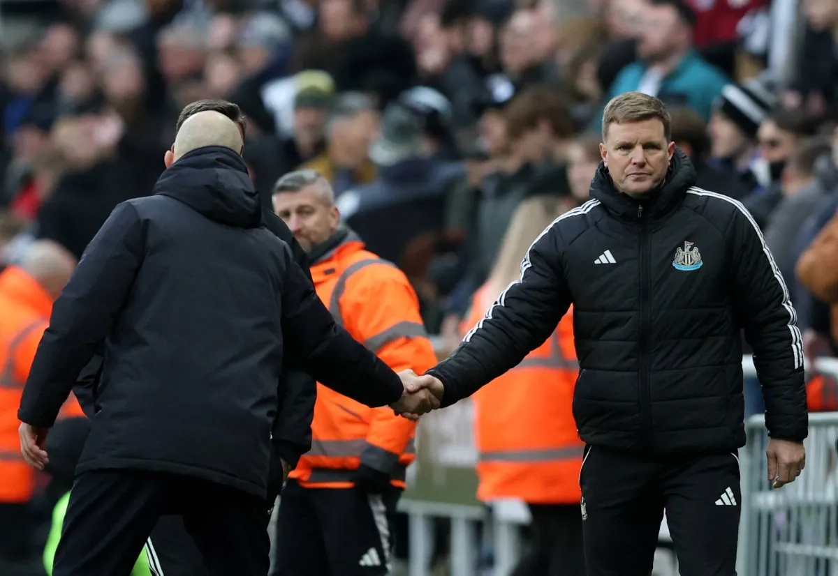 حذر إيدي هاو، المدير الفني لفريق نيوكاسل الإنجليزي، لاعبيه من أن تفوقهم الأخير على مانشستر يونايتد لن يعني شيئاً.. وذكرت وكالة الأنباء البريطانية، أن نيوكاسل يدخل المباراة بعدما فاز في خمس من آخر ست مباريات على مانشستر يونايتد في كافة المسابقات 