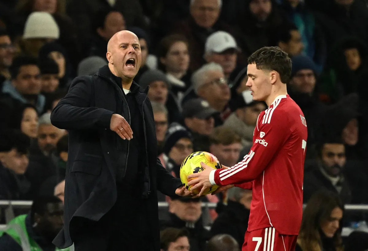 قال أرني سلوت مدرب ليفربول إن لاعبه فلوريان فيرتز بدأ في إثبات نفسه مع الفريق وسيواصل التحسن بعد أن سجل لاعب الوسط الألماني أول أهدافه مع حامل لقب الدوري الإنجليزي الممتاز لكرة القدم في فوزه 2-1 على ضيفه وولفرهامبتون واندرارز 