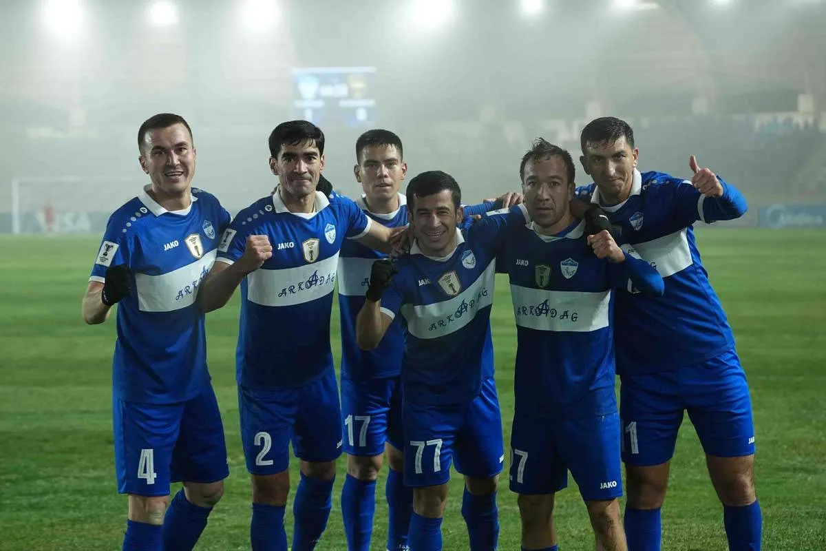 في أقل من ثلاثة أعوام على تأسيسه، تحوّل نادي أركاداغ التركمانستاني من مشروع رياضي مرتبط بمدينة حديثة الولادة إلى أحد أكثر الأندية إثارة للاهتمام في القارة الآسيوية.. ماذا تعرف عن أركاداغ التركمانستاني منافس النصر في ثمن نهائي أبطال آسيا 2؟ 