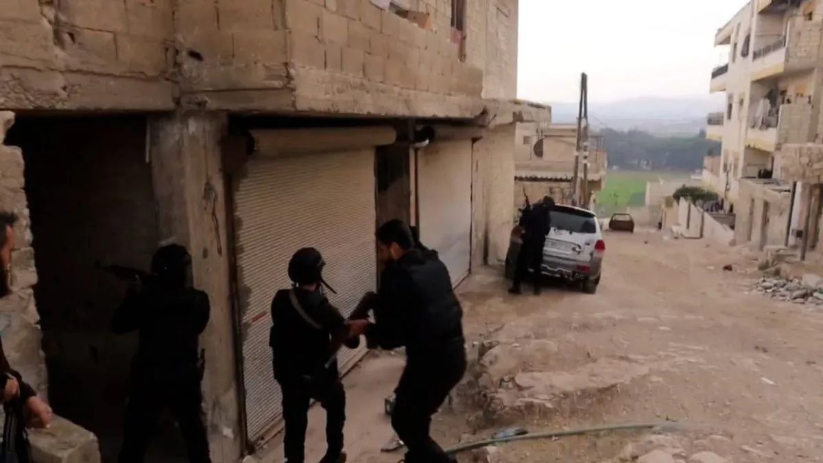 عاجل | الداخلية السورية: الشخص الذي فجر نفسه في دورية الشرطة في حلب يتبنى على الأرجح خلفية فكرية أو تنظيمية لـ«داعش» 