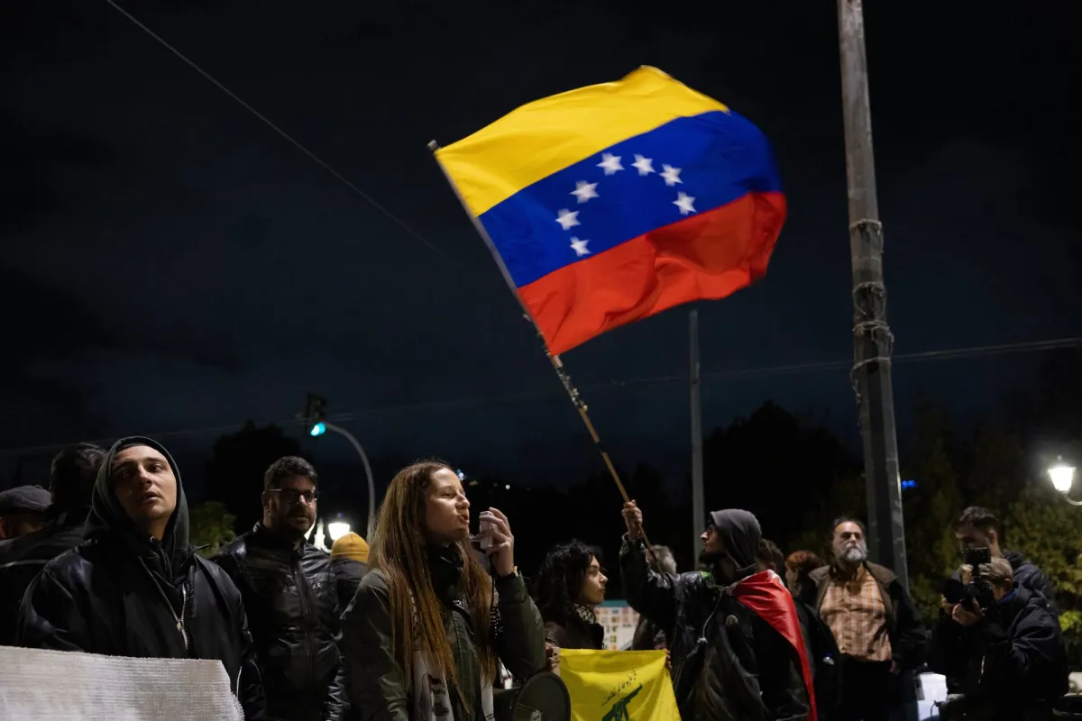 أميركا تقبض على رئيس فنزويلا وتعلن أنها ستدير بلاده