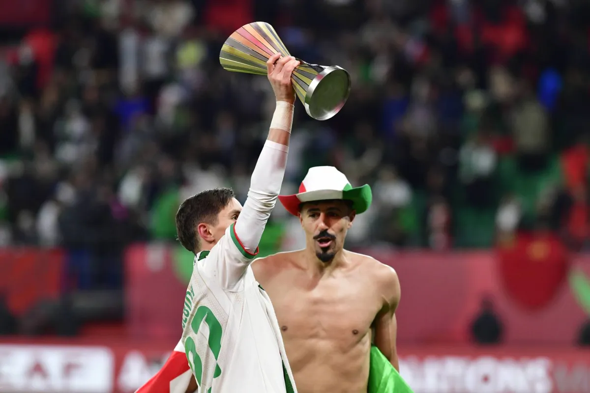 حصل الجزائري عادل بولبينة على جائزة رجل المباراة بعدما سجل هدف الفوز 1-0 على الكونغو الديمقراطية في الدقيقة الـ119 من المواجهة التي أقيمت على ملعب «مولاي الحسن» بالعاصمة الرباط 