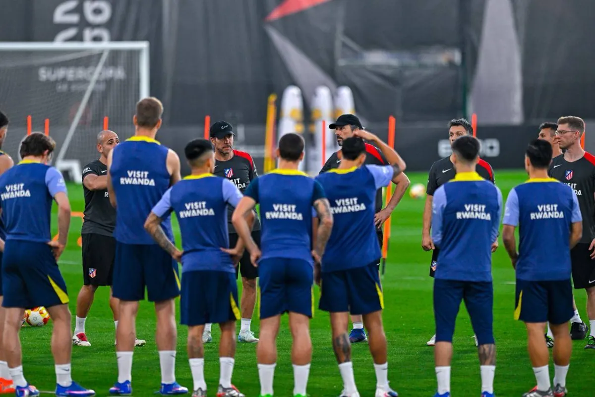 السوبر الإسباني... «ديربي مدريد» يشعل جوهرة جدة. صراع بين قطبي العاصمة الإسبانية لتحديد الطرف الثاني في النهائي 