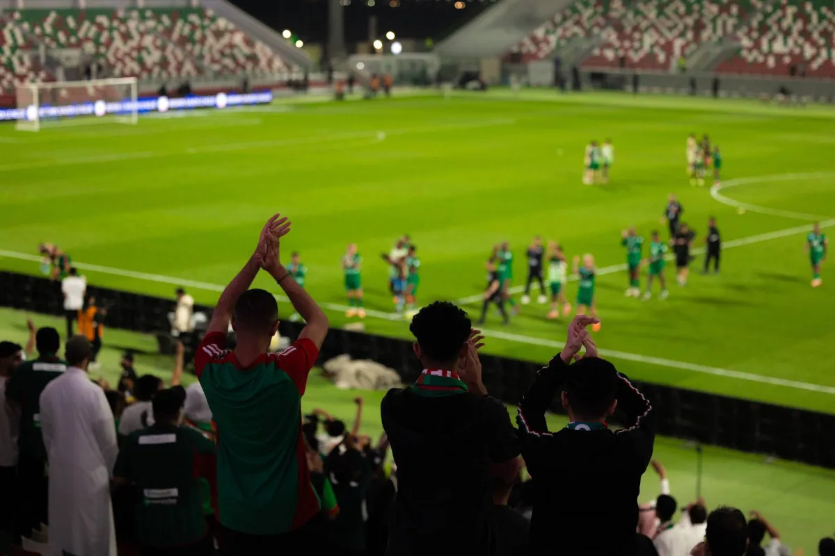 كشفت مصادر خاصة لـ«الشرق الأوسط»، أن رابطة الدوري السعودي للمحترفين، قد رفضت طلباً من إدارتي ناديي الاتفاق والخليج بشأن تقديم موعد مباراتهما ضمن منافسات الجولة 15 من الدوري.. ويهدف الناديين لضمان أعلى نسبة مشاهدة للمواجهة لتزامنها مع مباراة الهلال والنصر 