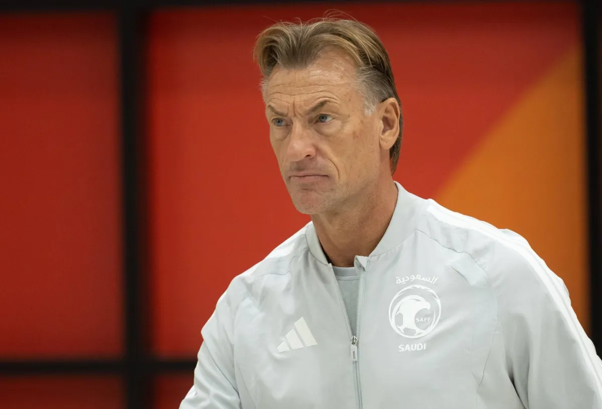 خاص | كشفت مصادر في الاتحاد السعودي لكرة القدم لـ«الشرق الأوسط»، اليوم الأحد، عن اتفاق نهائي لإقامة مواجهة ودية دولية تجمع السعودية بصربيا في العاصمة القطرية، الدوحة، خلال «أيام فيفا» المقررة بين 23 و31 مارس المقبل. الأخضر سيلتقي مصر ودياً في الشهر ذاته 