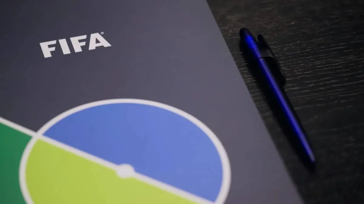 أعلن الاتحاد الماليزي لكرة القدم، الثلاثاء، أن سبعة لاعبين مجنسين في المنتخب الوطني الأول حصلوا على تعليق مؤقت من محكمة التحكيم الرياضية لعقوبة إيقافهم لمدة 12 شهراً عن ممارسة جميع الأنشطة المتعلقة باللعبة 