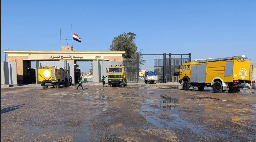 عاجل | مصدر فلسطيني مقرب من السلطة لـ«الشرق الأوسط»: القاهرة كانت حازمة، بأنها لا ترغب في زيادة أعداد الخارجين عبر معبر رفح للقضاء على أي فرص للتهجير #خاص_الشرق_الأوسط 