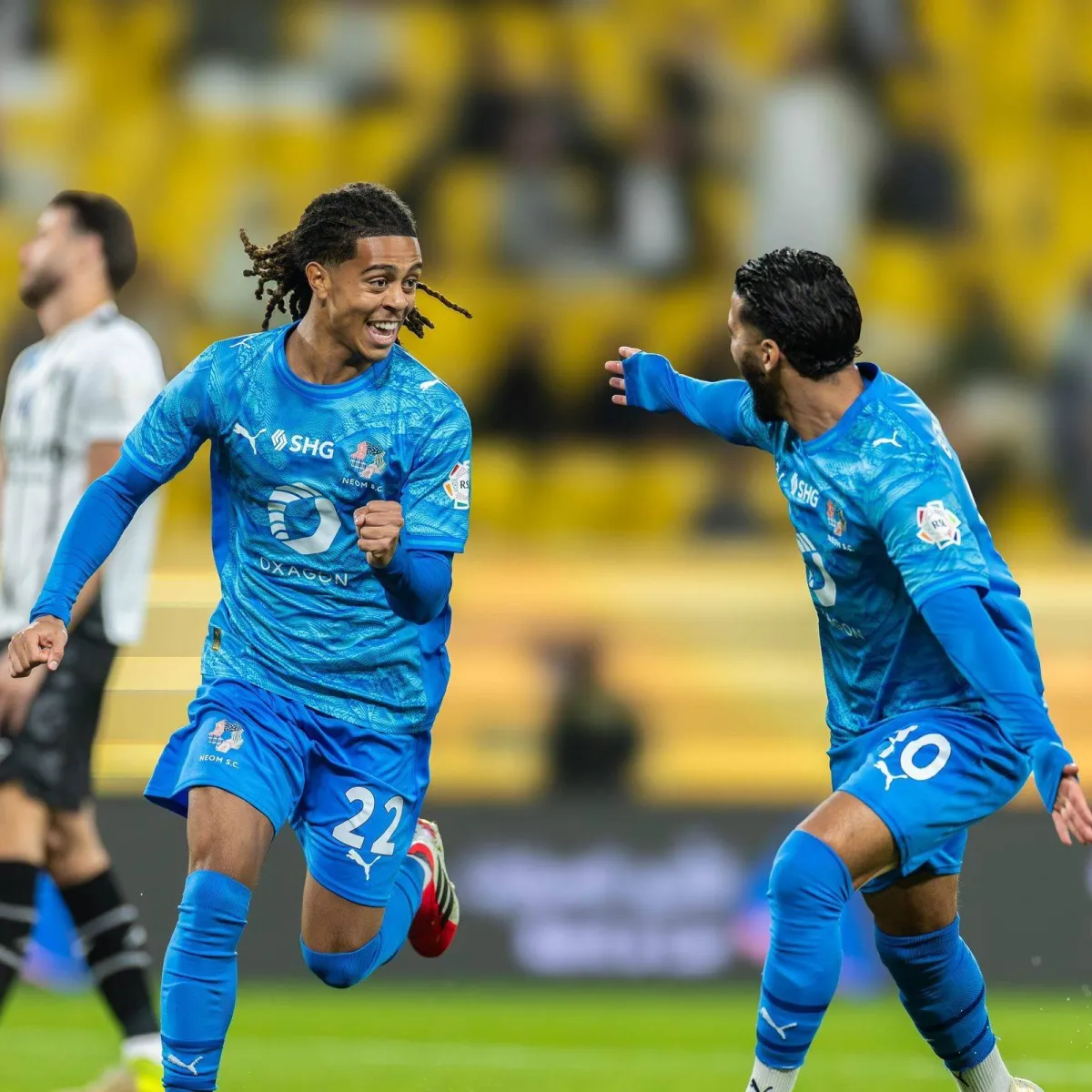 خاص | تتجه المفاوضات بين إدارتي نادي الهلال ونادي نيوم نحو مسار جاد يهدف إلى انتقال اللاعب الفرنسي سايمون بوابري إلى صفوف الهلال، عبر شراء المدة المتبقية من عقده، التي تمتد لأربعة مواسم ونصف الموسم، في خطوة تعكس رغبة الهلال في حسم الصفقة 