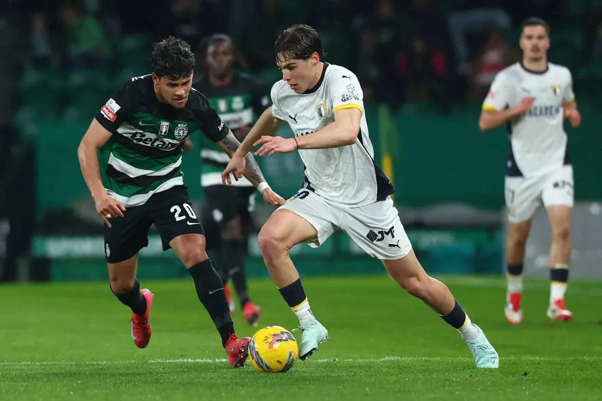 توصل نادي الاتحاد المنافس في الدوري السعودي، إلى اتفاق شفهي مع نادي فاماليكاو البرتغالي لضم اللاعب غوستافو سا، وذلك بحسب الصحافي الإيطالي فابريزيو رومانو 