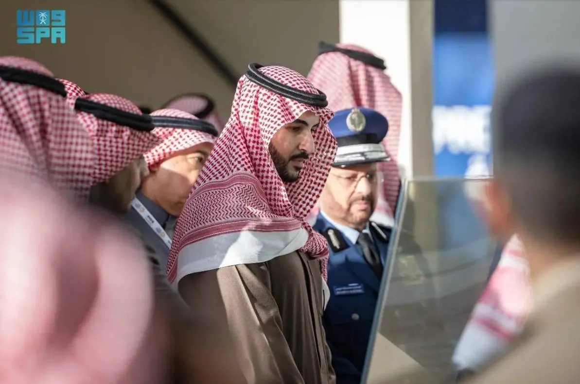 Khalid bin Salman Visits Saudi Interior Ministry Pavilion at World Defense Show