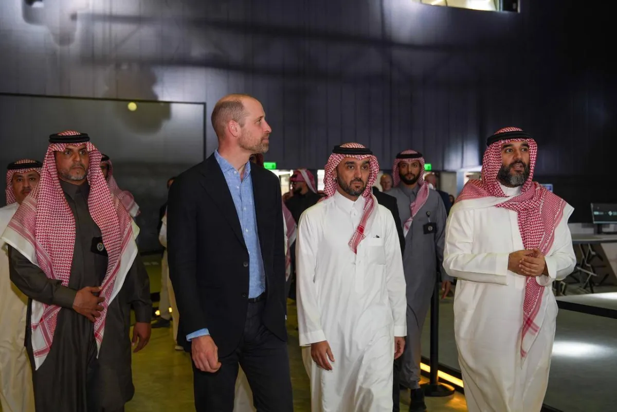 زار الأمير ويليام، أمير ويلز وولي عهد المملكة المتحدة، صالة «إس إي إف أرينا» والأكاديمية السعودية للرياضات الإلكترونية في العاصمة الرياض، حيث كان في مقدمة الحضور الأمير عبد العزيز بن تركي الفيصل، وزير الرياضة ورئيس اللجنة الأولمبية والبارالمبية السعودية 