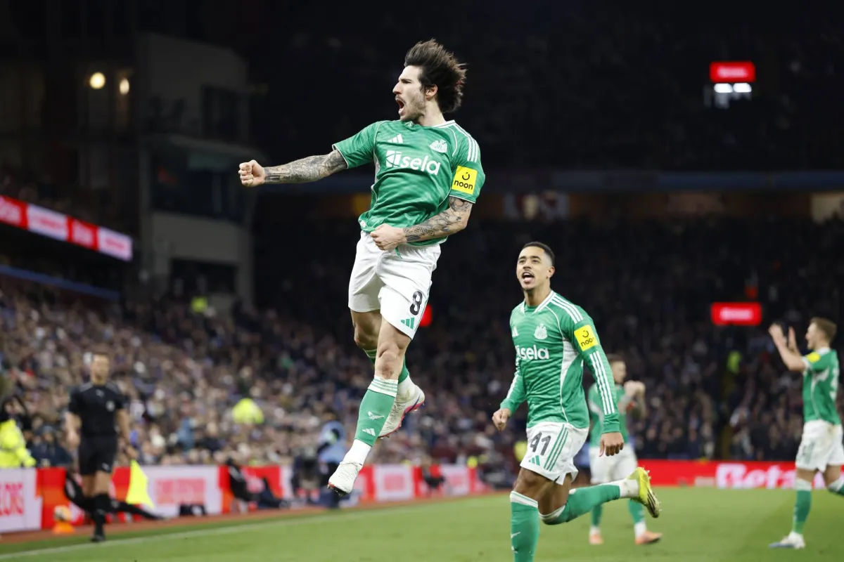 سجل لاعب الوسط الإيطالي، ساندرو تونالي، نجم نيوكاسل يونايتد هدفين ليقود فريقه للفوز 3 - 1 على مضيفه أستون فيلا، والتأهل لدور الـ16 في كأس الاتحاد الإنجليزي 