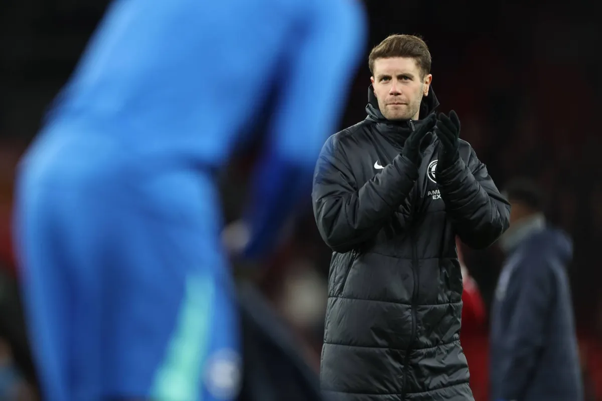 أكد فابيان هورزيلر، المدير الفني لنادي برايتون، أنه لن يختبئ أبداً من الانتقادات، رغم الضغوط بعد سلسلة نتائج سلبية في الدوري الإنجليزي.. وحسب شبكة «The Athletic»، فإن برايتون حقق فوزاً واحداً فقط في آخر 13 مباراة بالدوري، ما أثار حالة غضب بين الجماهير 