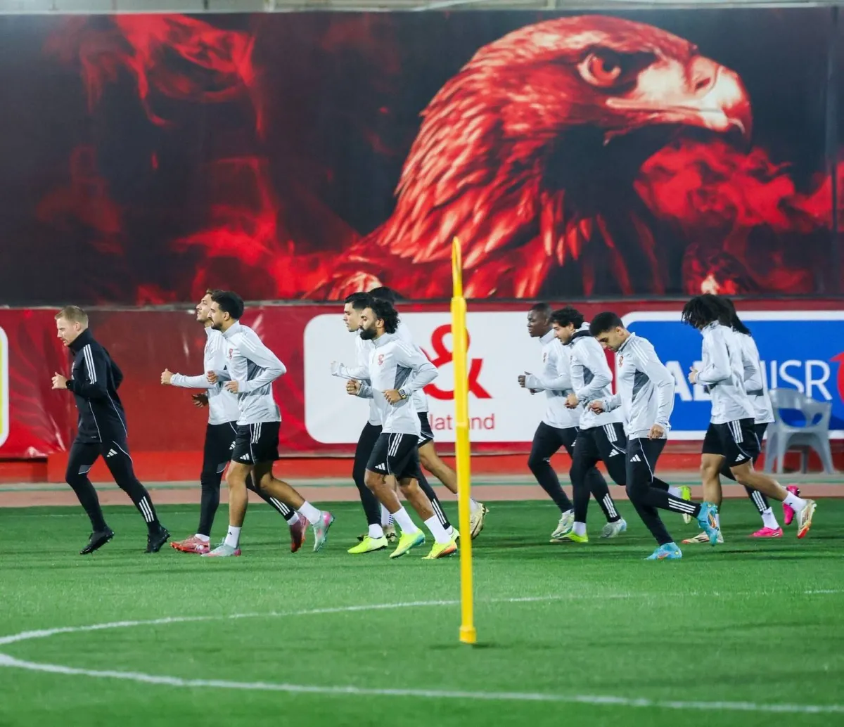 سيخوض الأهلي والزمالك وبيراميدز 3 مباريات مهمة في الجولة الـ19 بالدوري المصري الممتاز لكرة القدم، التي تنطلق غداً (الاثنين)؛ سعياً لتصدر المسابقة قبل انتهاء المرحلة الأولى 