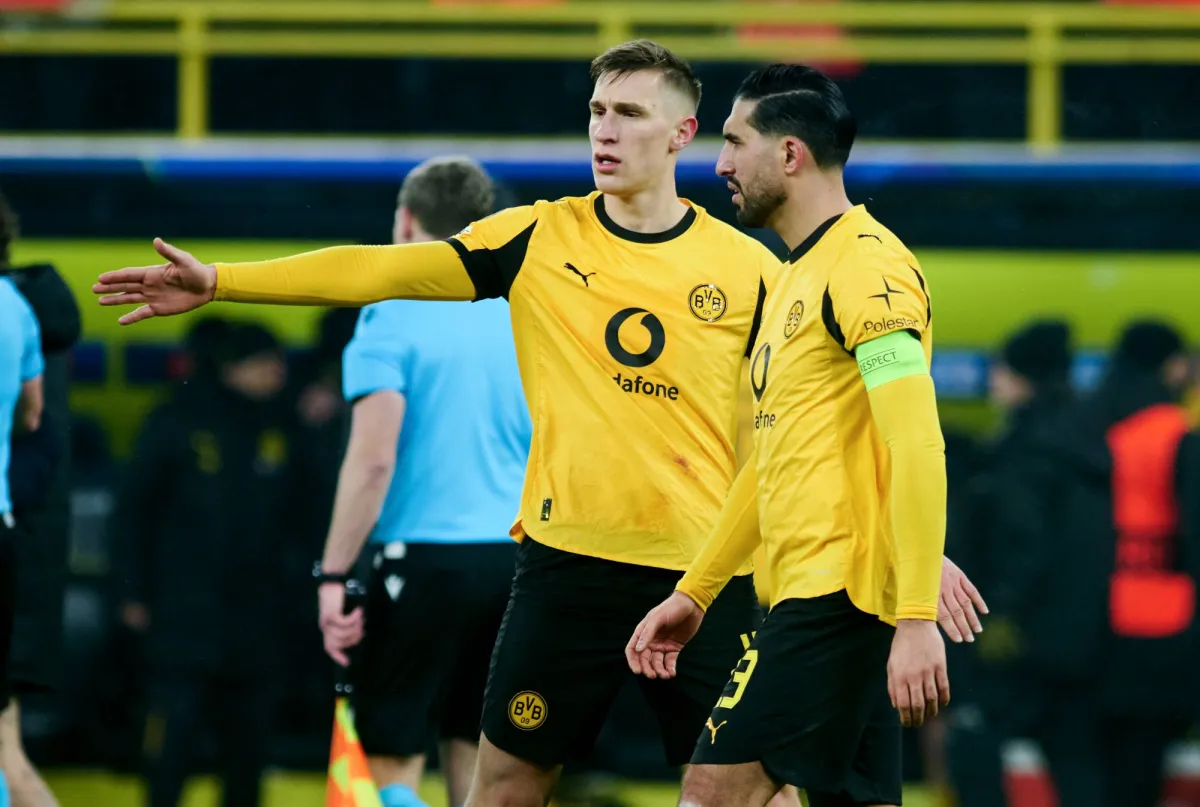 قال بروسيا دورتموند المنافس في دوري الدرجة الأولى الألماني لكرة القدم إن بعضاً من جماهيره لن يتمكن من حضور مباراة دوري أبطال أوروبا، الأربعاء، على ملعب أتلانتا بعد حرمانهم من دخول إيطاليا، بينما زار رجال الشرطة البعض الآخر في مقر إقامته 