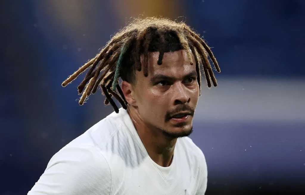 عاد الإنجليزي الدولي السابق، ديلي آلي للمشاركة في تدريبات ناديه السابق توتنهام هوتسبير، في ظل تكهنات بشأن إمكانية اعتزاله اللعب، فيما يأمل اللاعب في استعادة لياقته 