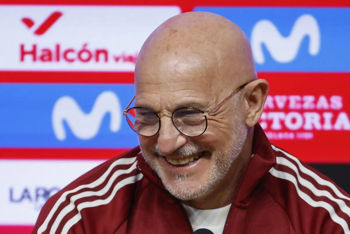 أعرب مدرب منتخب إسبانيا، لويس دي لا فوينتي، عن استمتاعه بالضغط المصاحب لكون منتخب بلاده أحد أبرز المرشحين للفوز بكأس العالم 2026 لكرة القدم، وذلك في تصريح له قبل المباراة الودية أمام مصر، الثلاثاء، في برشلونة 