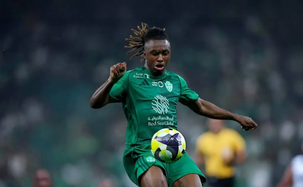 خاص | أوضحت مصادر خاصة لـ«الشرق الأوسط» أن اللاعب الفرنسي فالنتين أتانغانا، لاعب النادي الأهلي، يخضع حالياً لجلسات علاج مكثفة، وسط محاولات لتجهيزه في أقرب وقت ممكن.. وأضافت المصادر أن خيار التدخل الجراحي لا يزال قائماً 