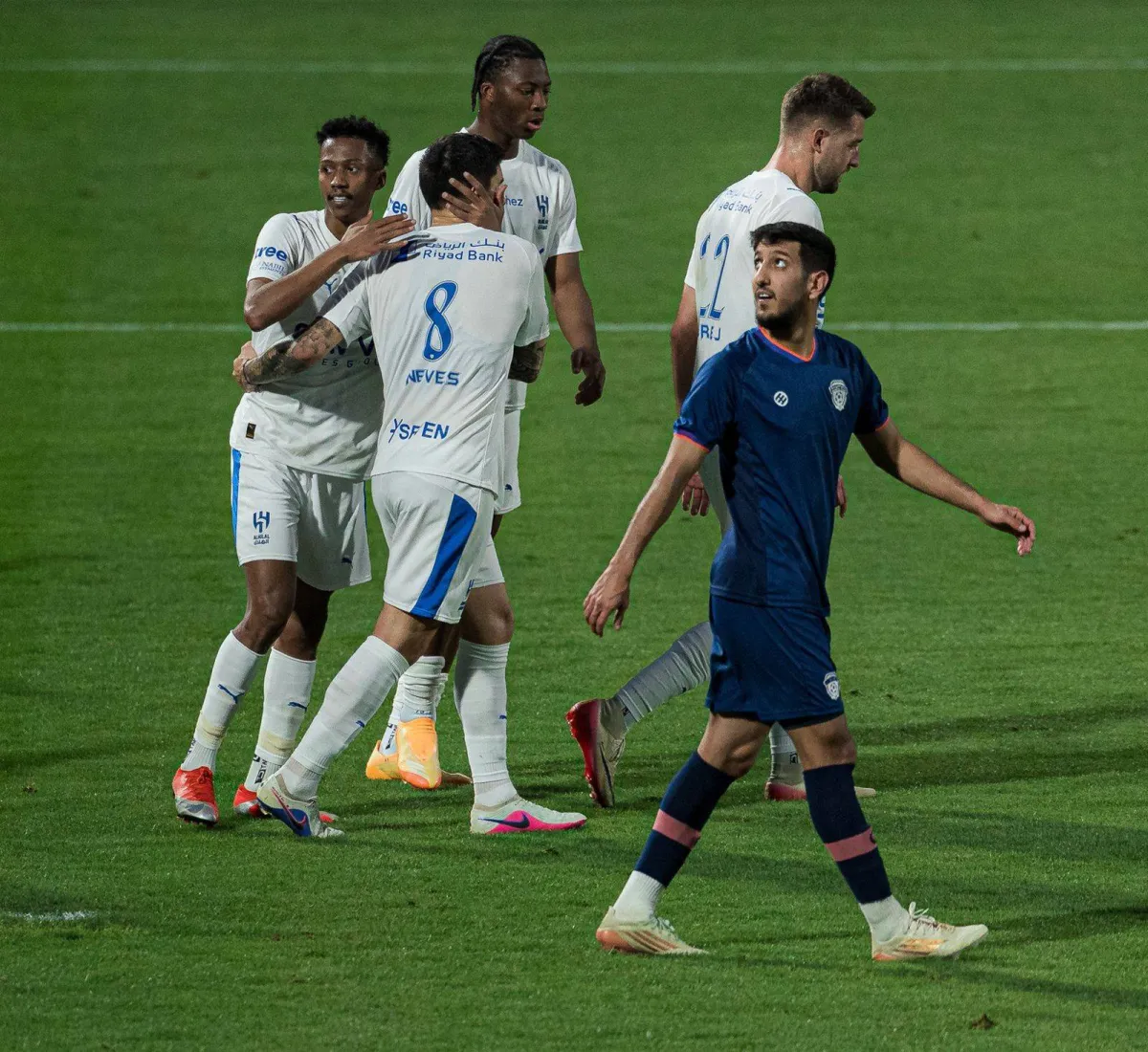 الهلال يكسب ودية الفيحاء بثنائية