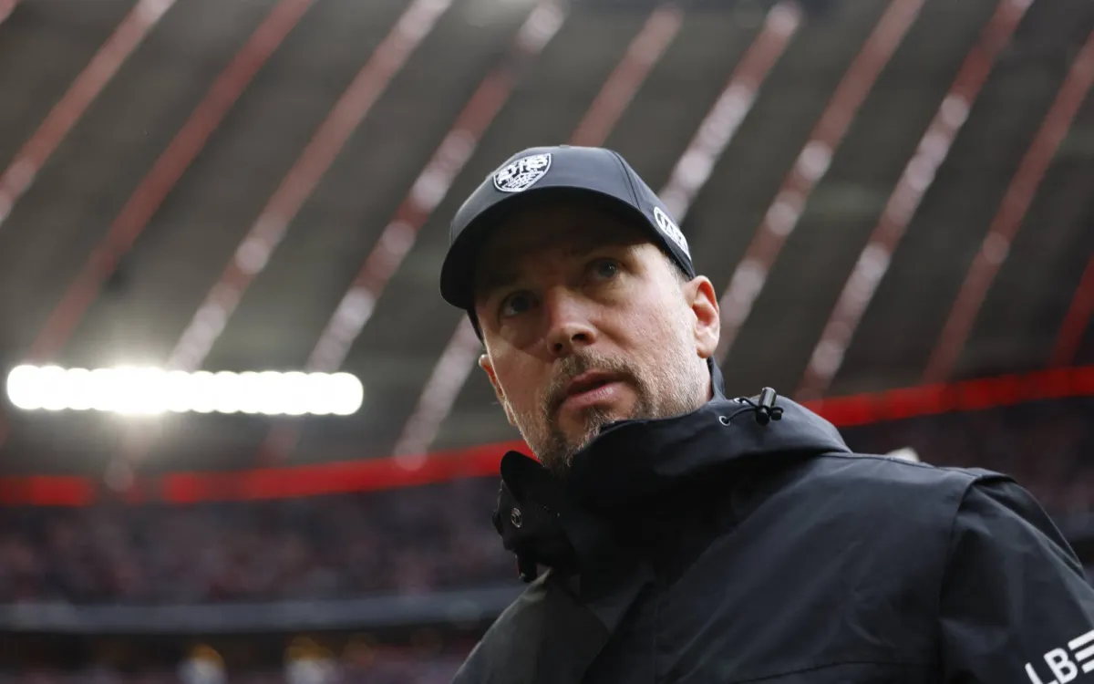 قلل سيباستيان هونيس، المدير الفني لفريق شتوتغارت الألماني لكرة القدم، من التكهنات الخاصة بمحاولة ريال مدريد ضمه، قبل مواجهة الدور ما قبل النهائي في كأس ألمانيا أمام فرايبورغ غداً الخميس 