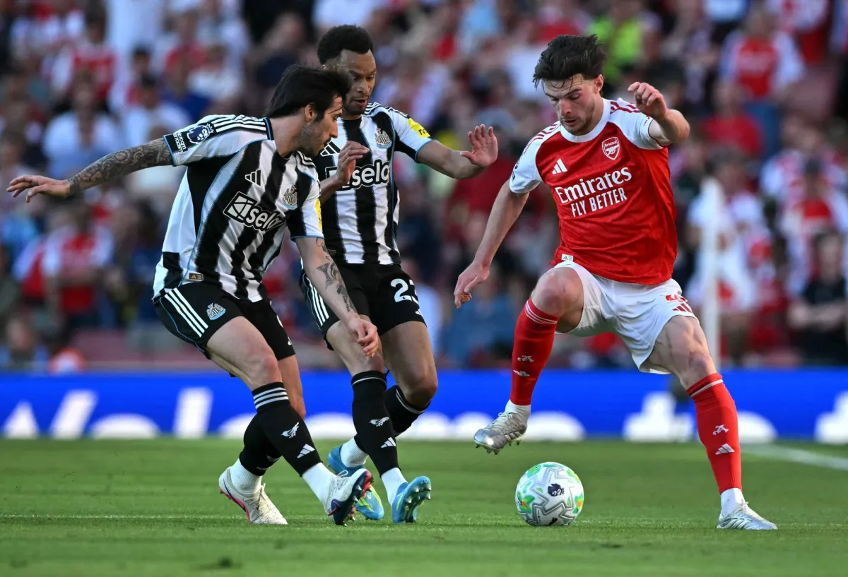 ديكلان رايس: آرسنال جاهز للحفاظ على صدارة الدوري الإنجليزي حتى النهاية