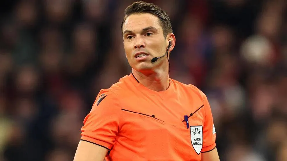 السويسري شيرر حكماً لموقعة سان جيرمان وبايرن