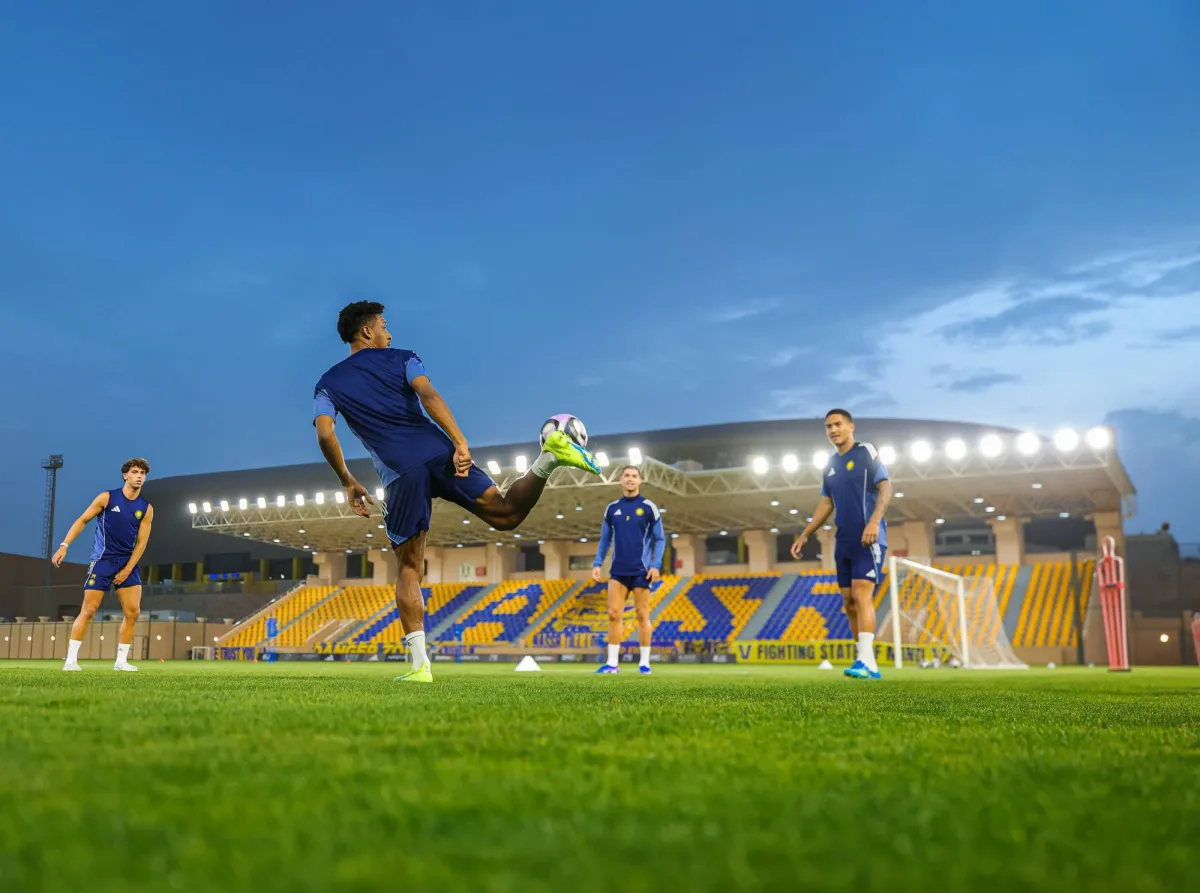 النصر يعزل لاعبيه عن «المؤثرات الخارجية» قبل مواجهة الأهلي