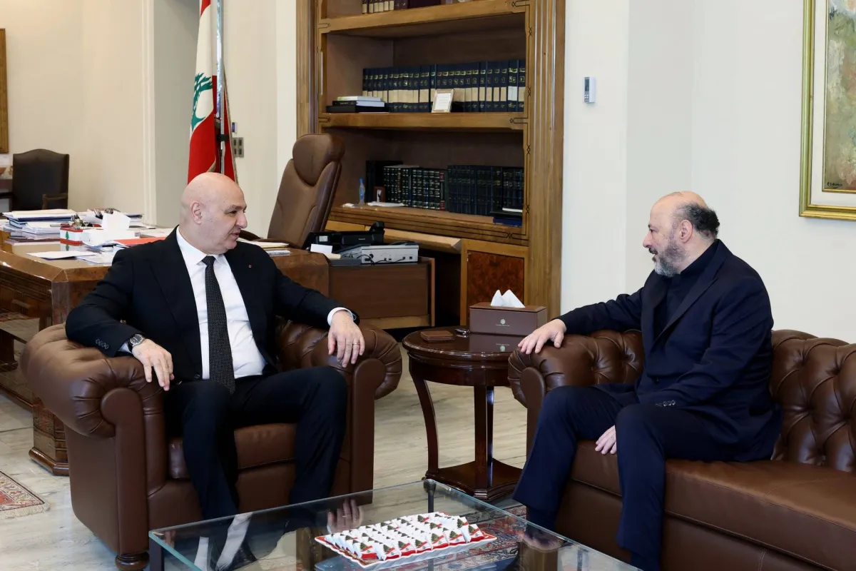 اتصالات داخلية لتوحيد موقف لبنان... ودعم واسع لمواقف عون