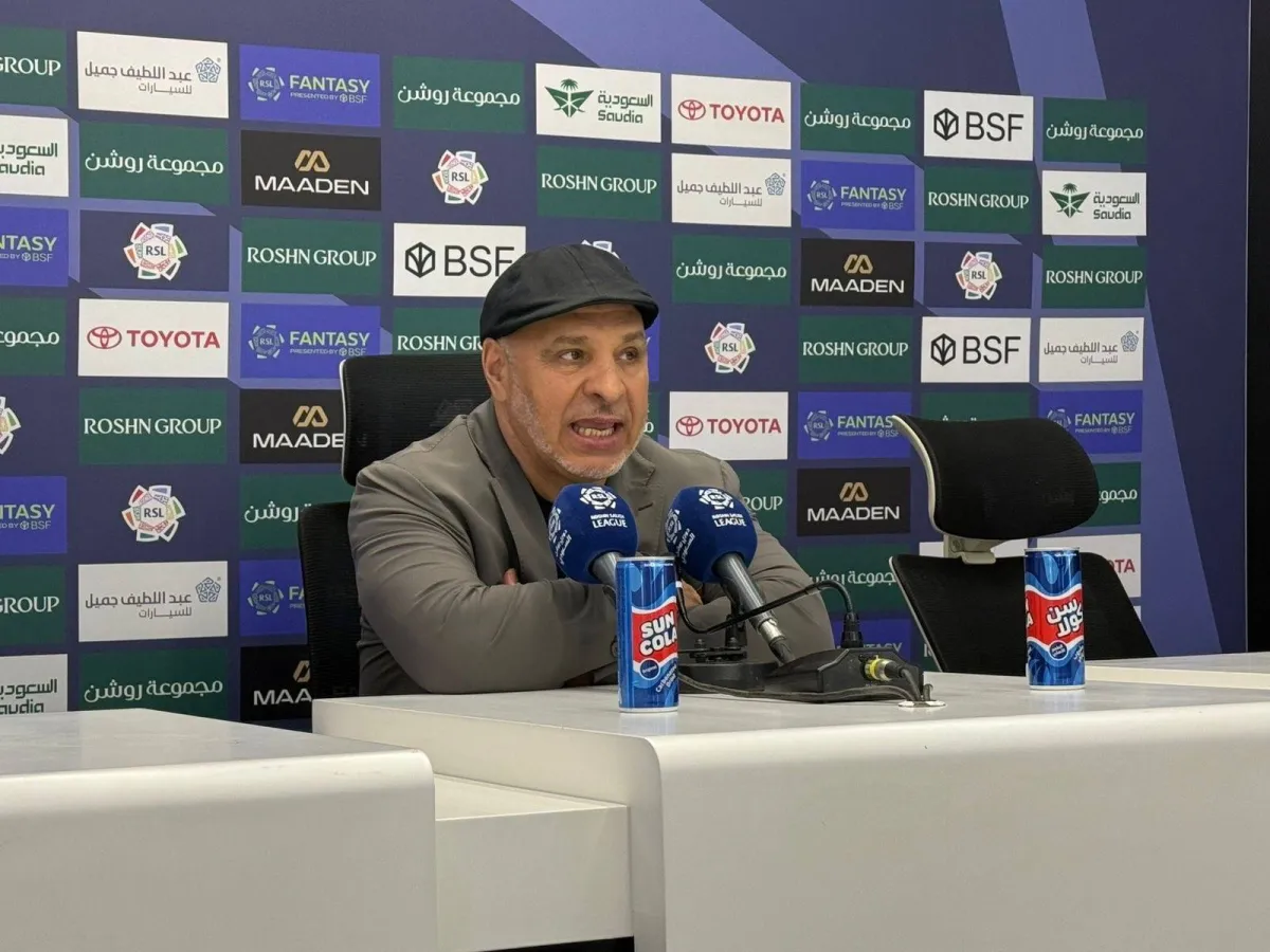 بن زكري: 90 % من جماهير الشباب تريد البقاء