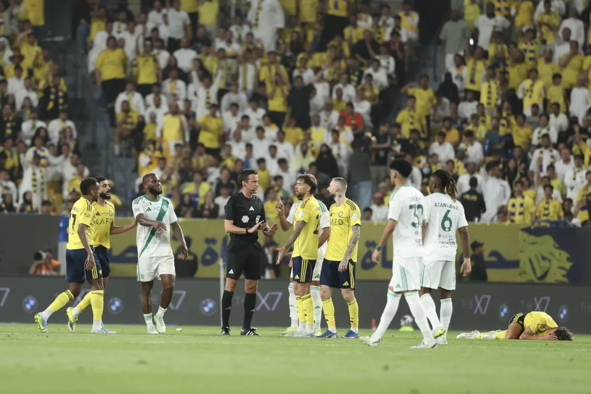 لماذا خرجت قمة «النصر والأهلي» عن إطارها التنافسي؟