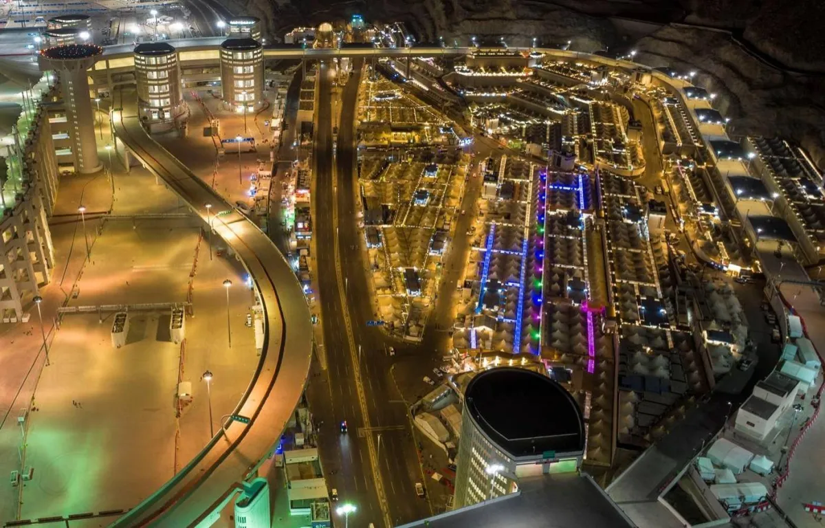 السعودية توسع توظيف تقنيات الذكاء الاصطناعي لخدمة الحجاج