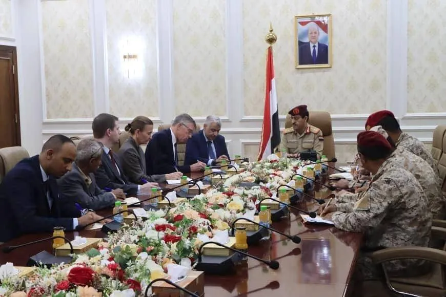 وزارة الدفاع اليمنية: ماضون في توحيد القرار العسكري وإنهاء تعدد التشكيلات