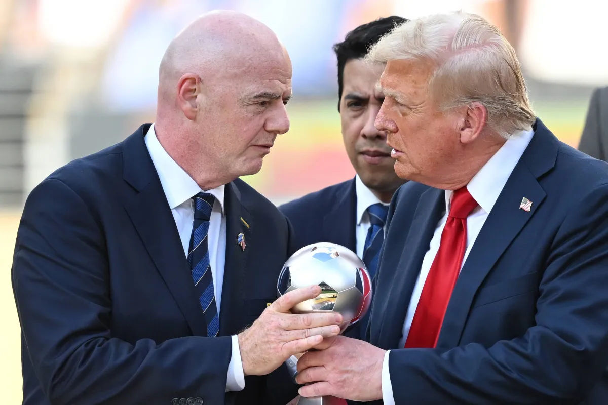 جذور أزمة تأشيرات كأس العالم… هل دفع إنفانتينو ثمن تقاربه مع ترمب؟