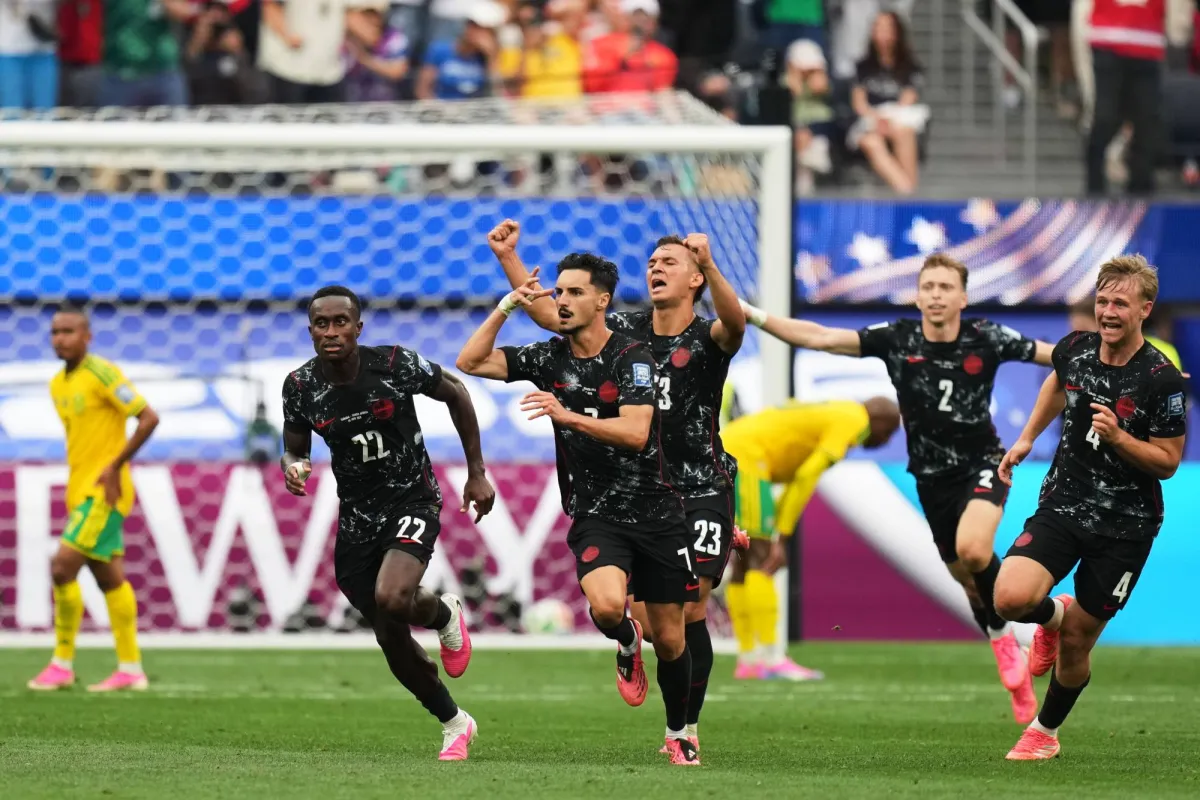 كندا أول الواصلين إلى ثمن النهائي بهدف قاتل في جنوب أفريقيا
