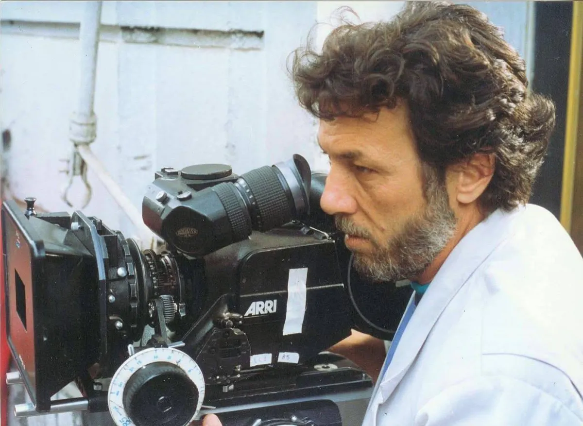 تعاطف واسع مع مصور سينمائي مصري فقد بصره