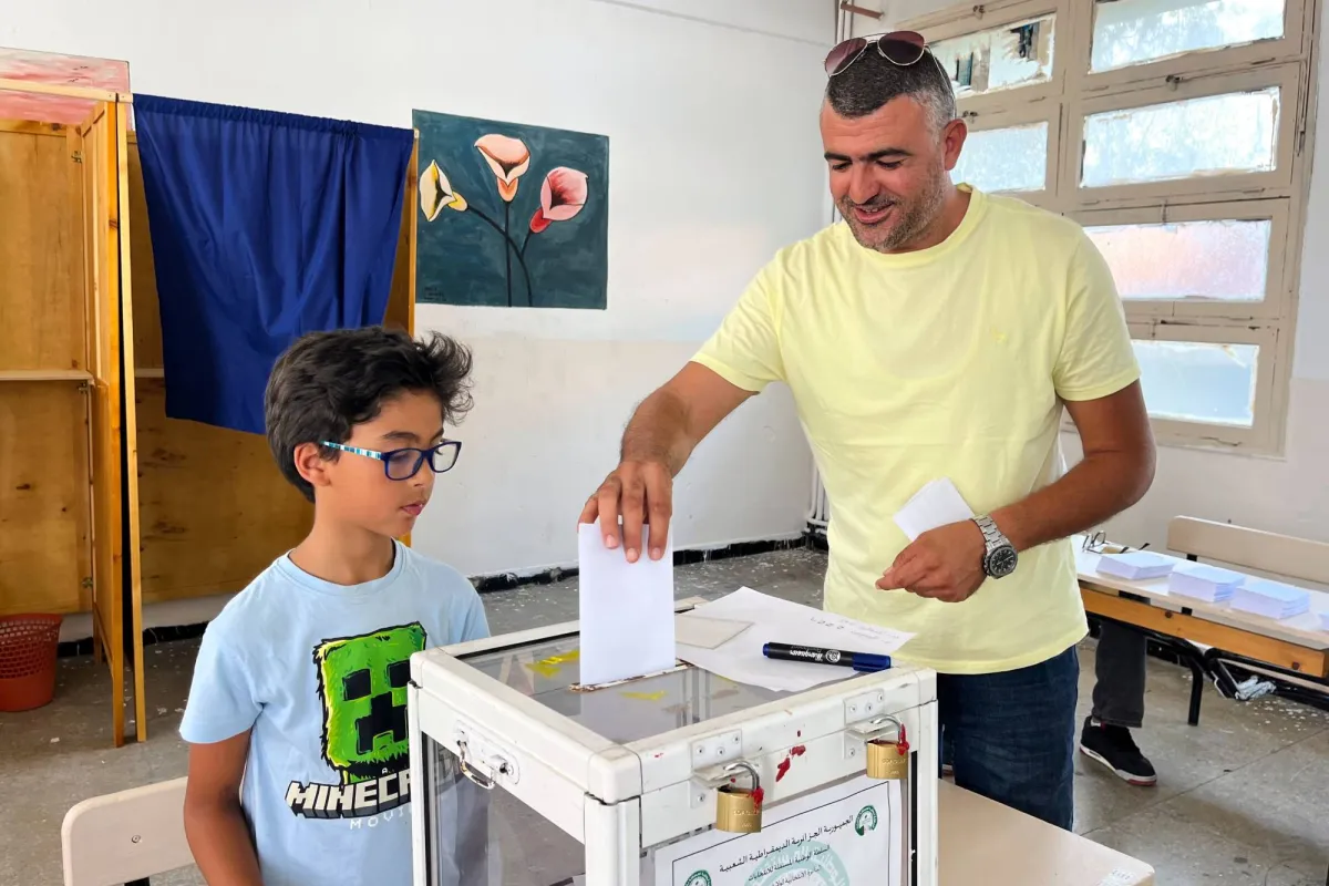 الجزائر: نسبة المشاركة في الانتخابات النيابية بلغت 11.24 % حتى الثالثة عصراً